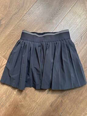 Athleta Girl Gray/Blue Pleated Mini Skort with Striped Waistband (S/7)